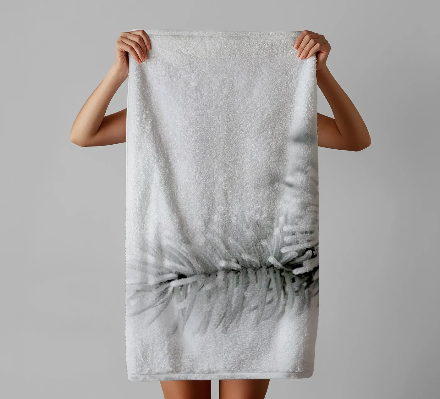 White Handtuch von Studio Nahili