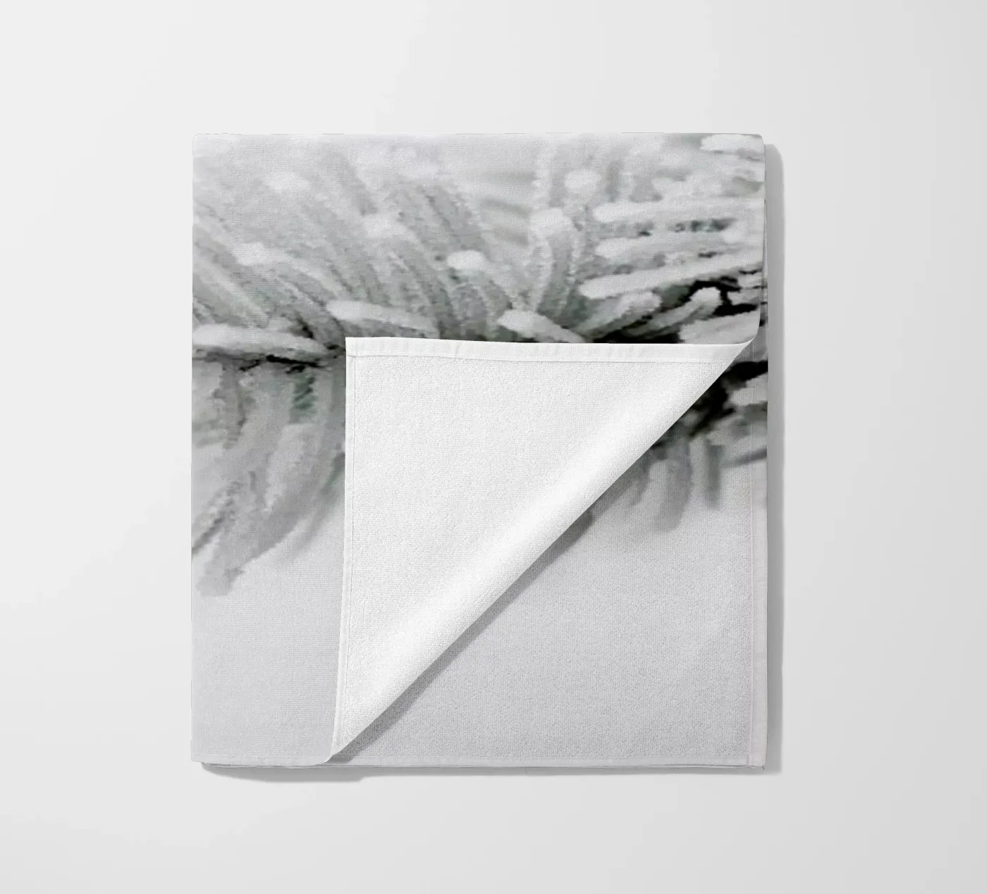 White strandhanddoek van Studio Nahili