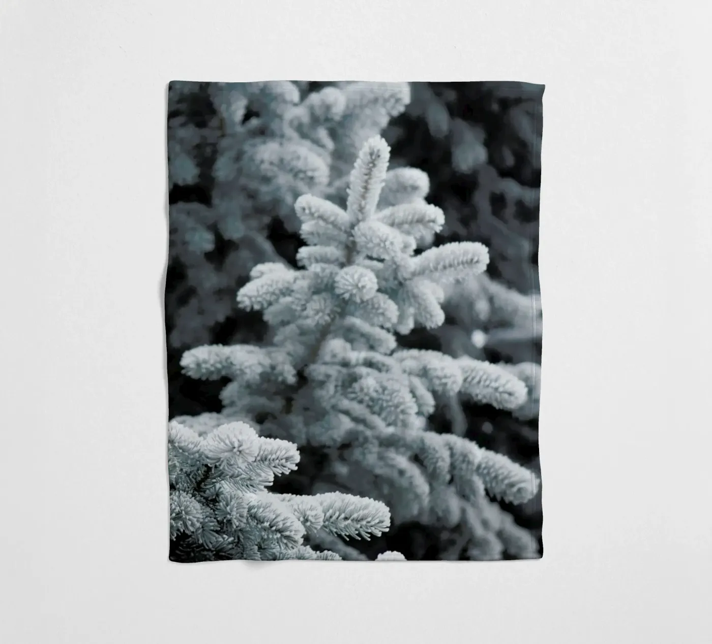 Winter Forest Fleecedecke von Studio Nahili