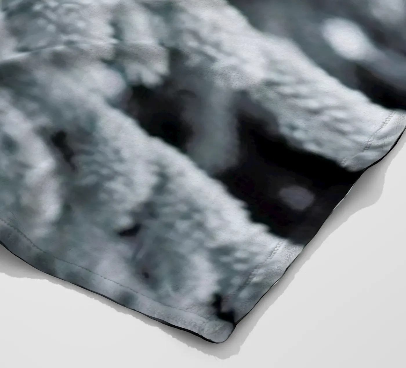 Winter Forest Fleecedecke von Studio Nahili
