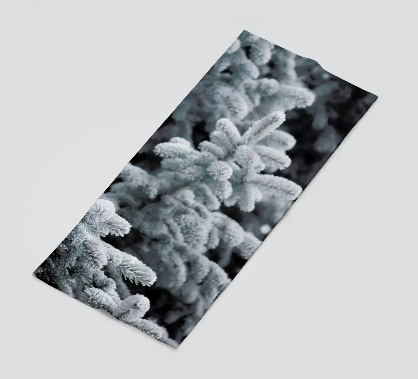 Winter Forest Strandtuch von Studio Nahili