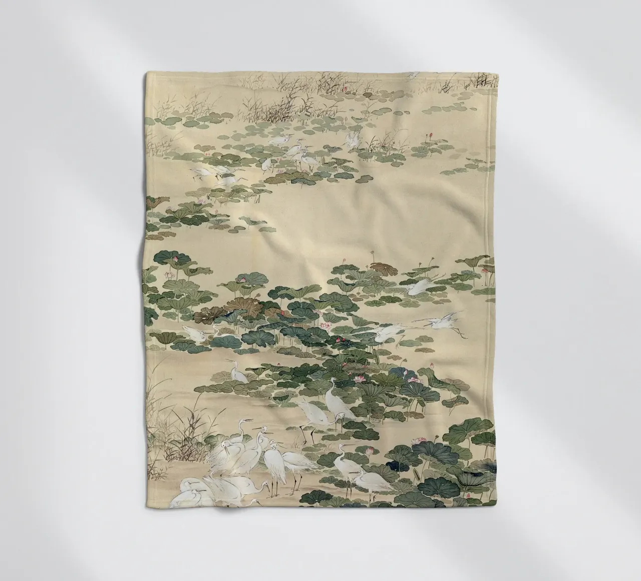 Egrets in a Lotus Pond coperta in pile da apoloprints