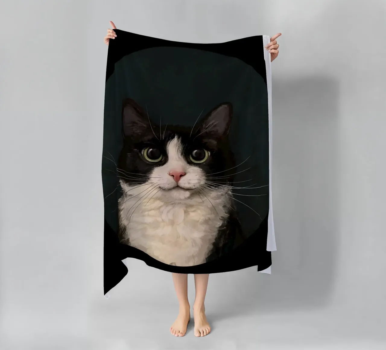 Tuxedo Cat Portrait telo mare da Laura Graves