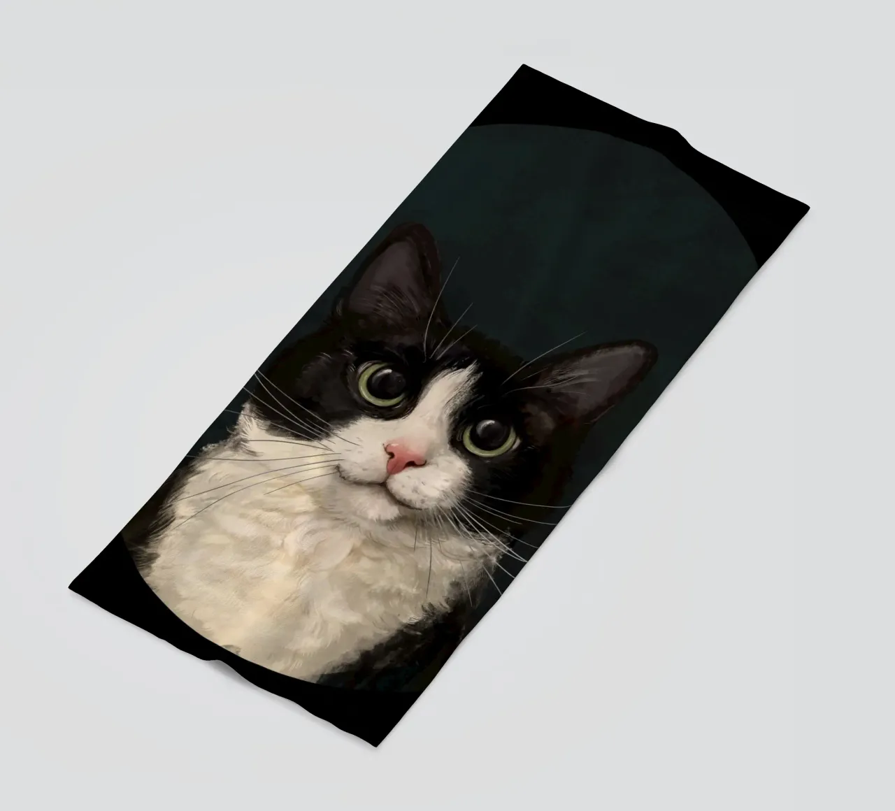 Tuxedo Cat Portrait strandhanddoek van Laura Graves