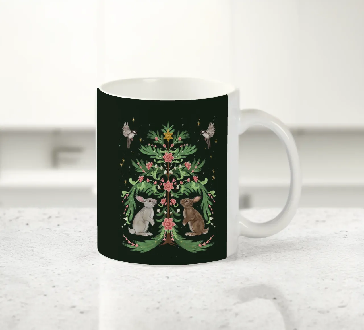 Yule Tree Rabbits keramische mok van Laura Graves