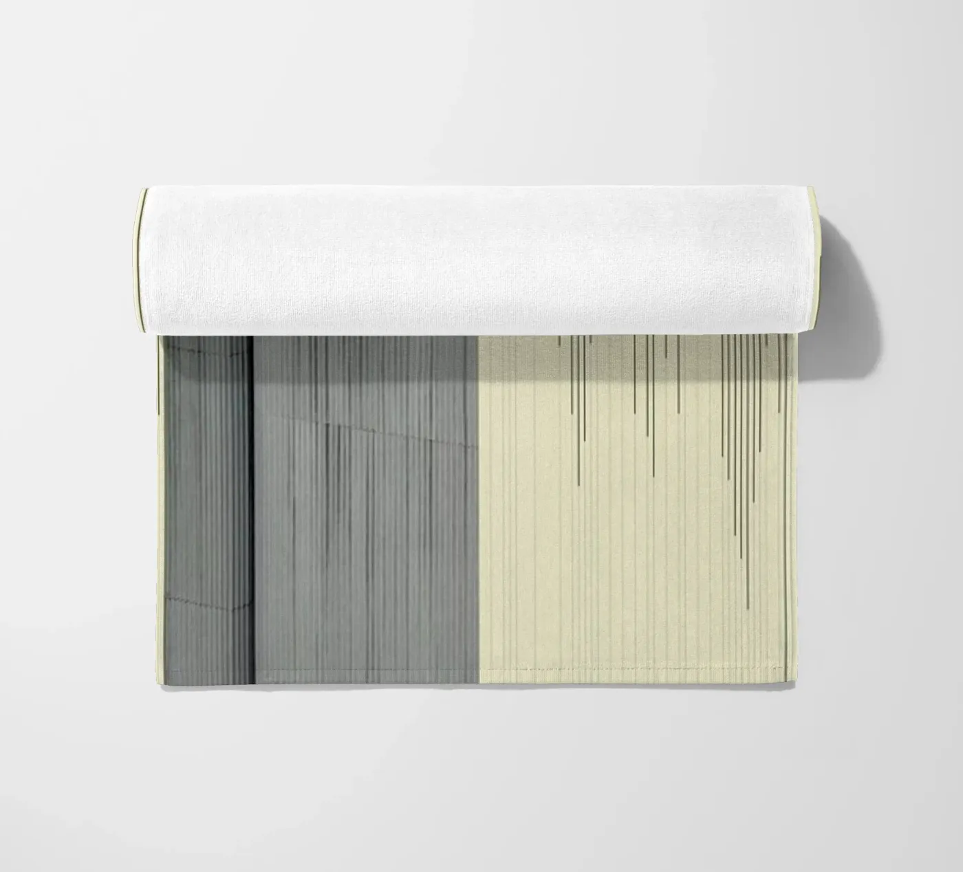 Gray Strandtuch von Nicolas Messaritis