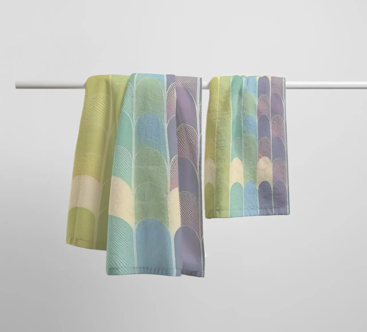 Archi arcobaleno pastello sfumati: Un'opera d'arte rilassante asciugamano da bagno da HoneyDesignsByK