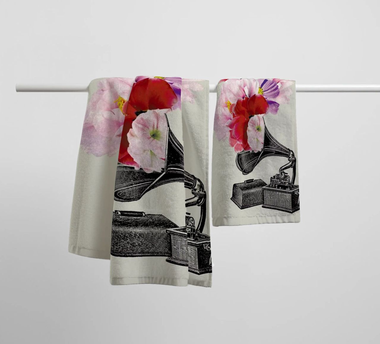 Blumophon towel by Amy & Kurt