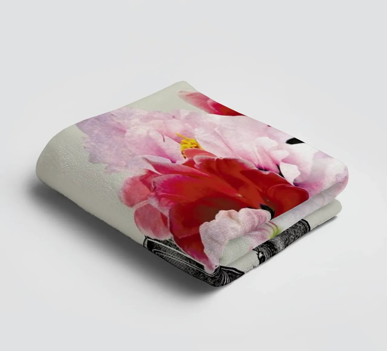 Blumophon towel by Amy & Kurt