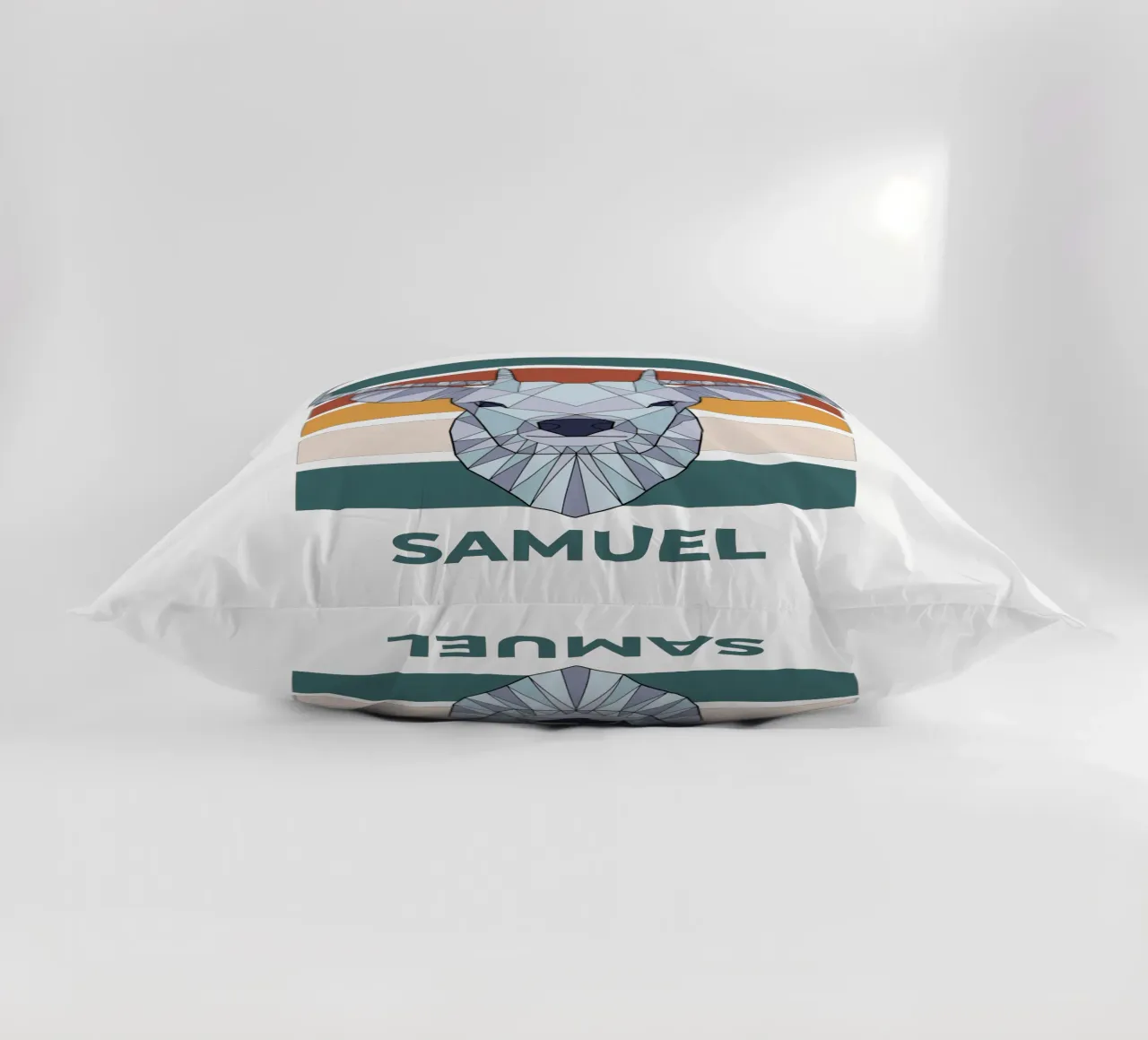 Retro Hirsch mit Name cuscino da BAINAI KIDS