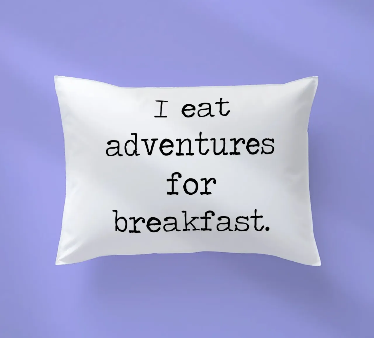 I Eat Adventures For Breakfast, citazione di viaggio wanderlust cuscino da Summer Soul Co. - Quotes