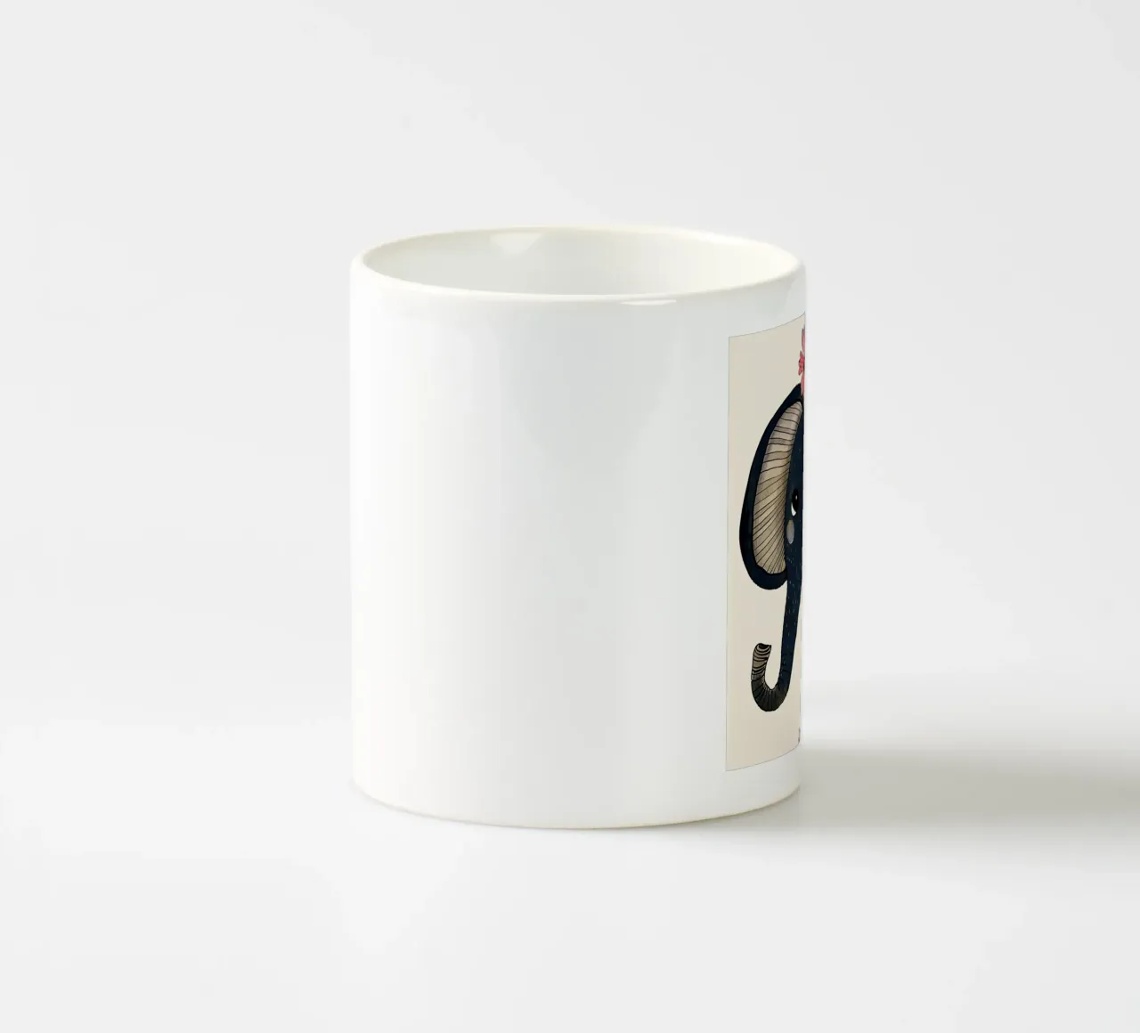 Elefante con fiori tazza in ceramica da DaarbyN