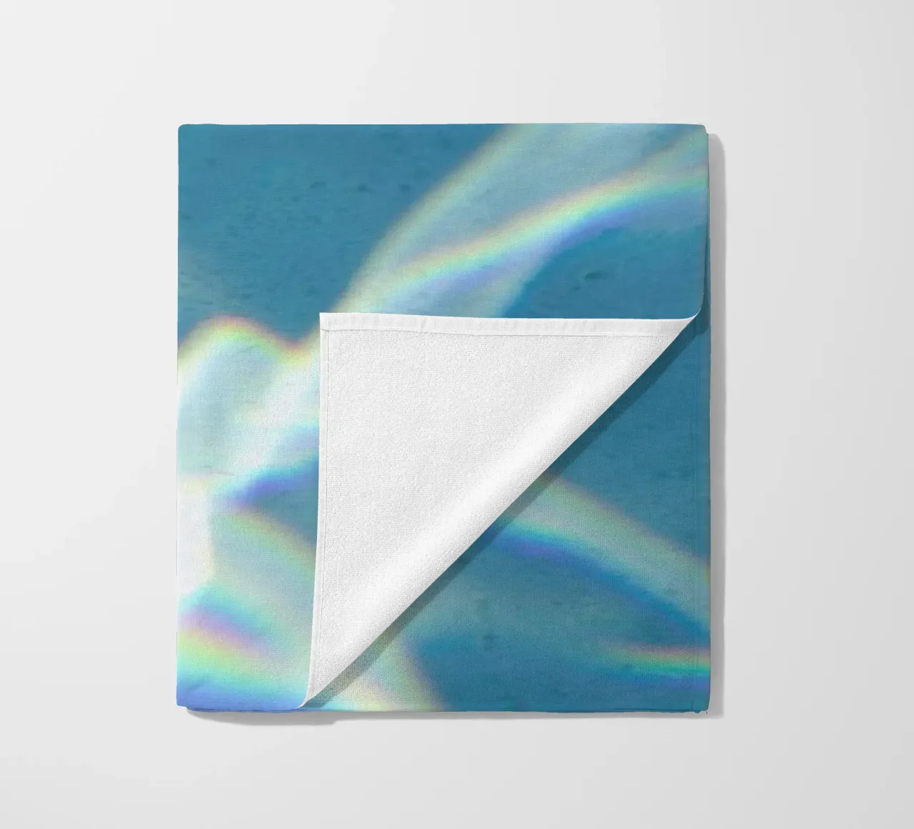 Reflection Strandtuch von Miles of Light