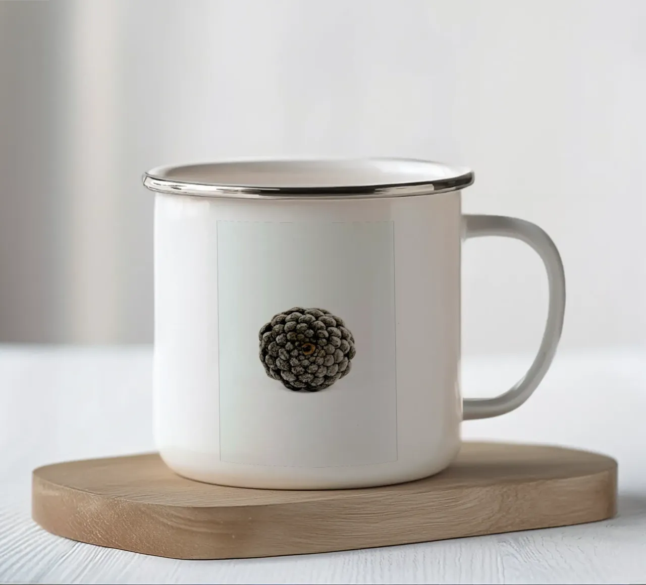 Pinecone N2 Emaille Tasse von Miles of Light