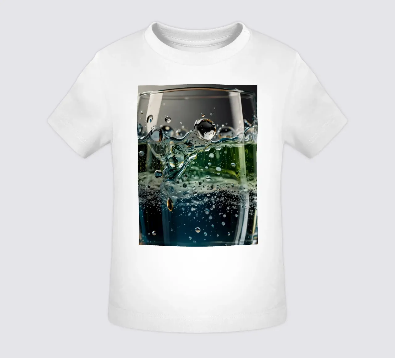 Refreshing drink with vibrant colors and bubbles maglietta neonato da DesignDoodle
