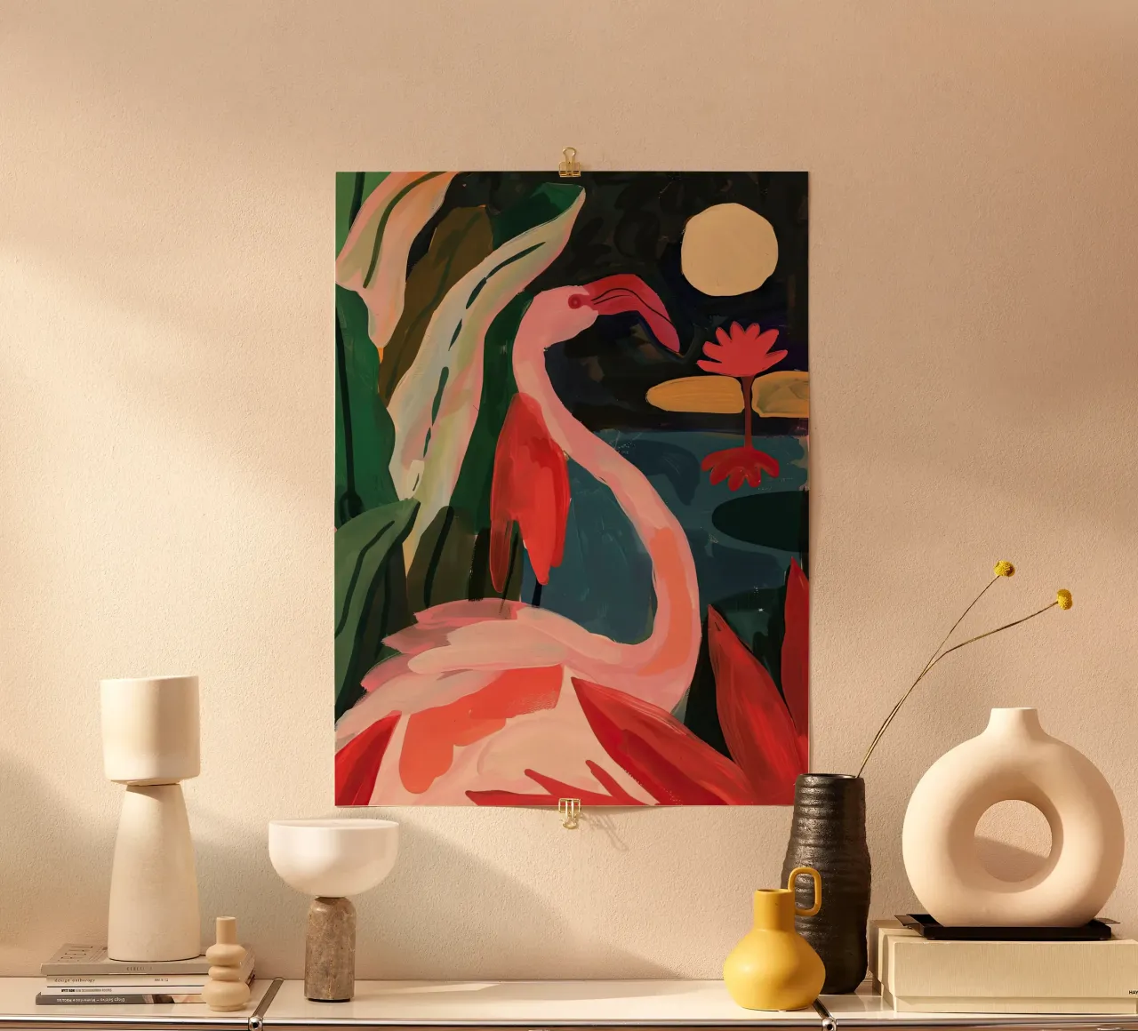 Flamingo a la luz de la luna poster con marco de madera de DaarbyN
