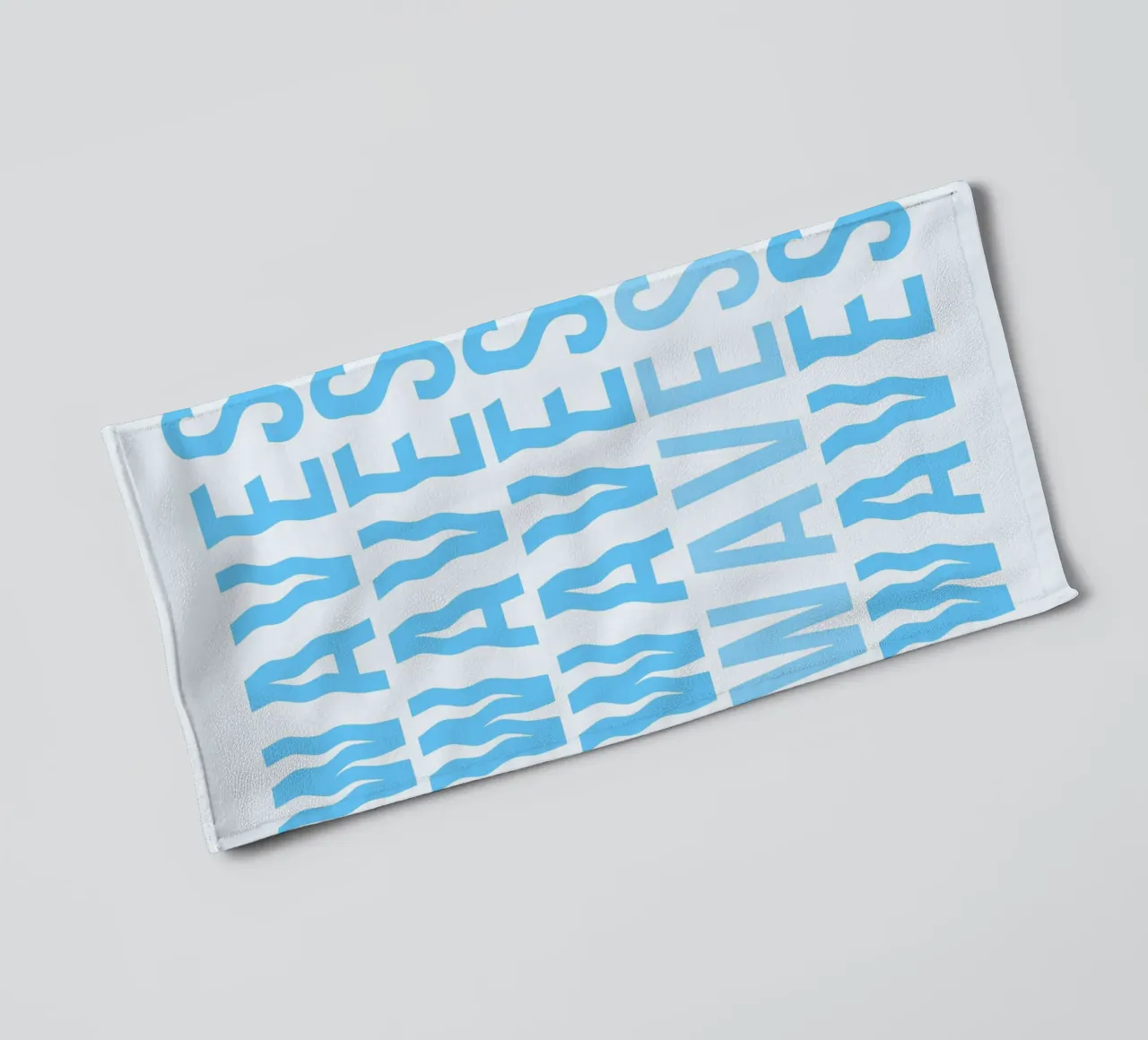 Waves Typography badhanddoek van Attaboy Dsgn