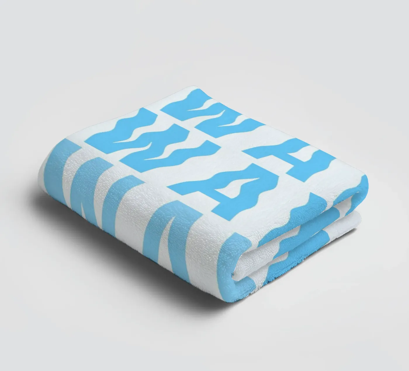 Waves Typography badhanddoek van Attaboy Dsgn