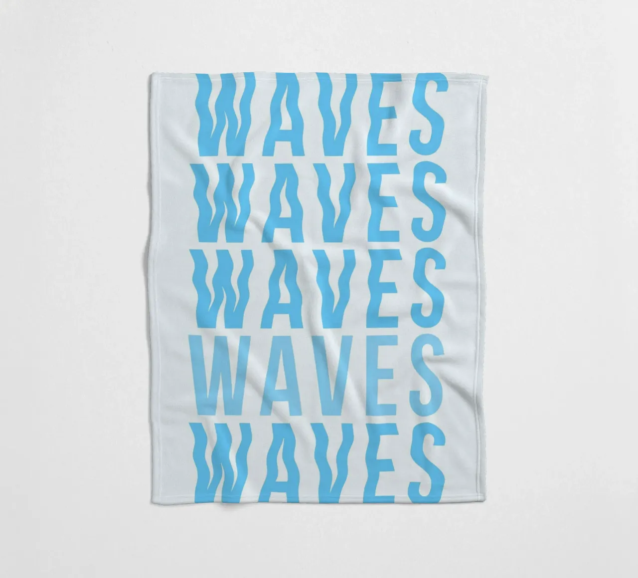 Waves Typography Fleecedecke von Attaboy Dsgn