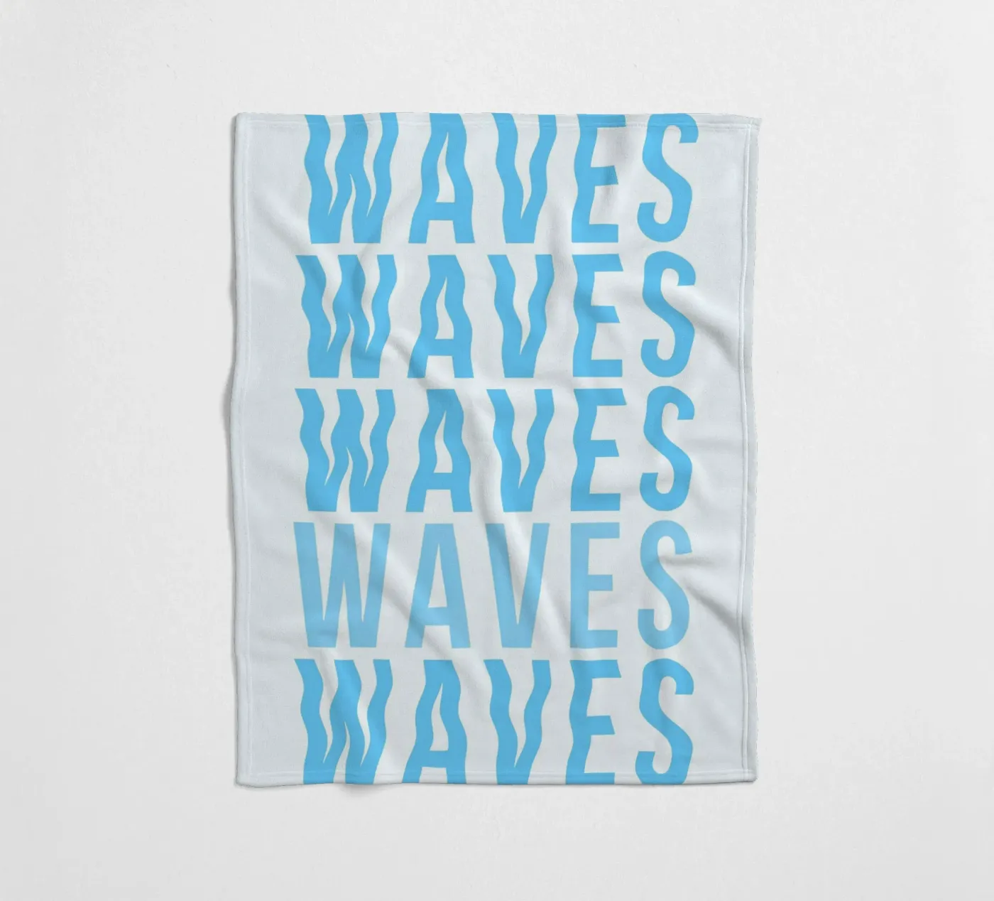 Waves Typography Fleecedecke von Attaboy Dsgn