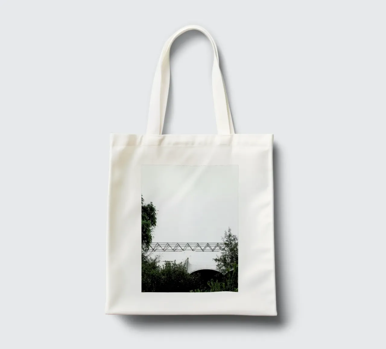 Clear and Present borsa in juta da Ballack Art House