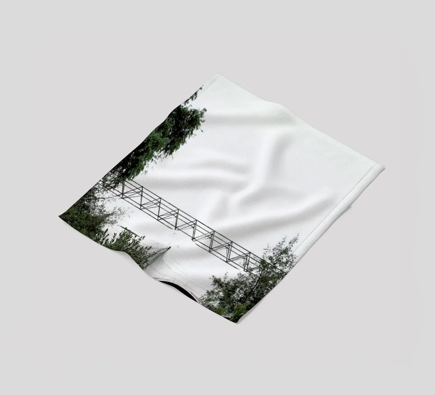 Clear and Present Fleecedecke von Ballack Art House
