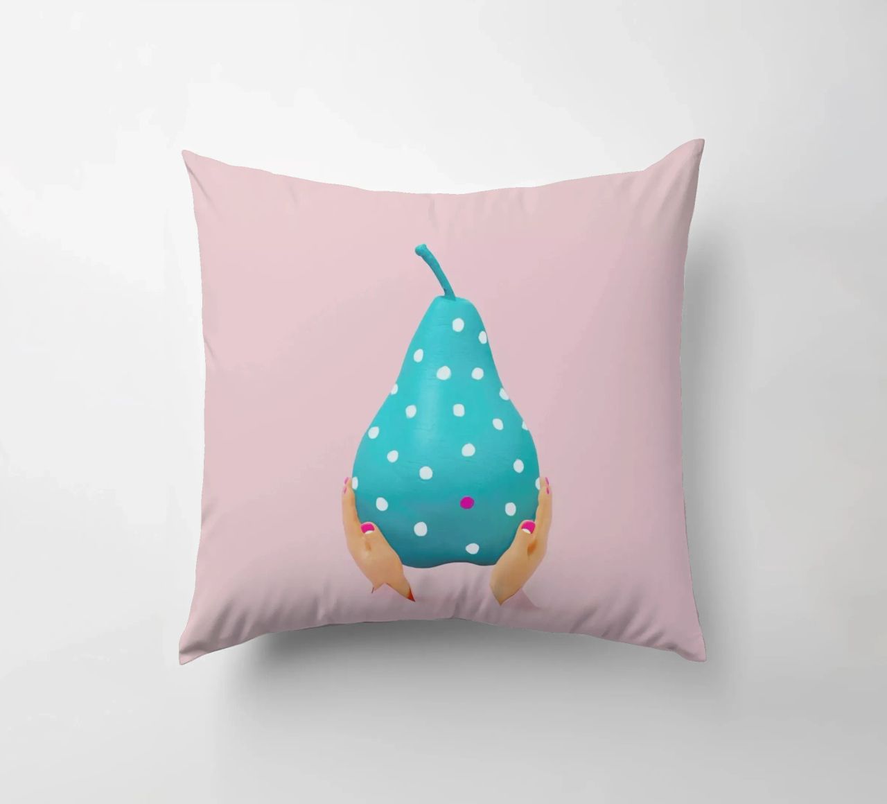 My, What a Big Pear You Have cuscino da Juj Winn