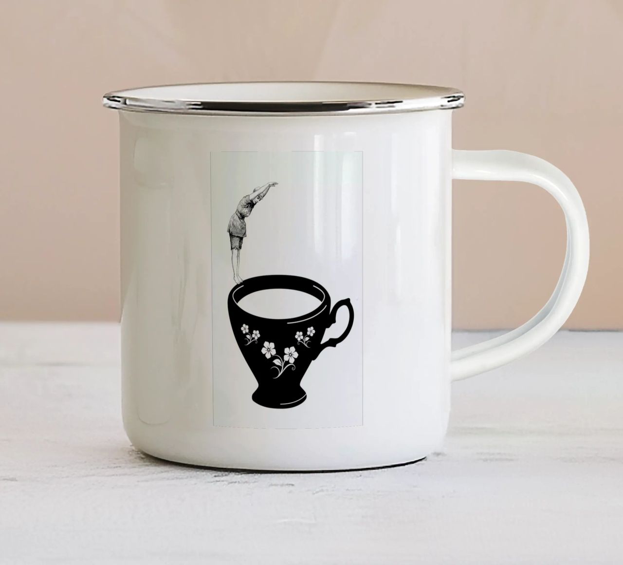 Kopfsprung in Teetasse Emaille Tasse von Amy & Kurt