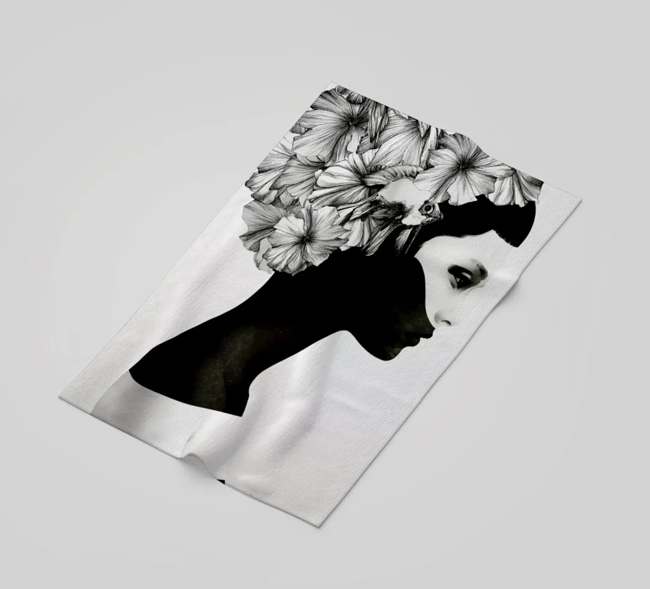 Marianna telo mare da Ruben Ireland