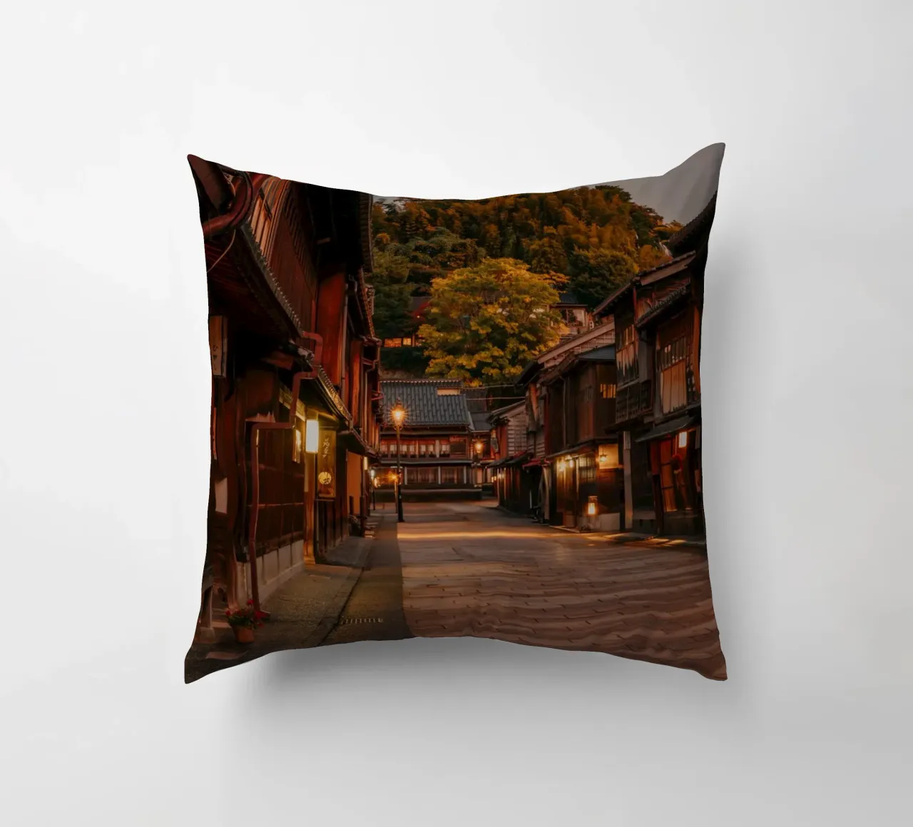 Il tramonto a Kanazawa in Giappone cuscino da Marcel Bisig