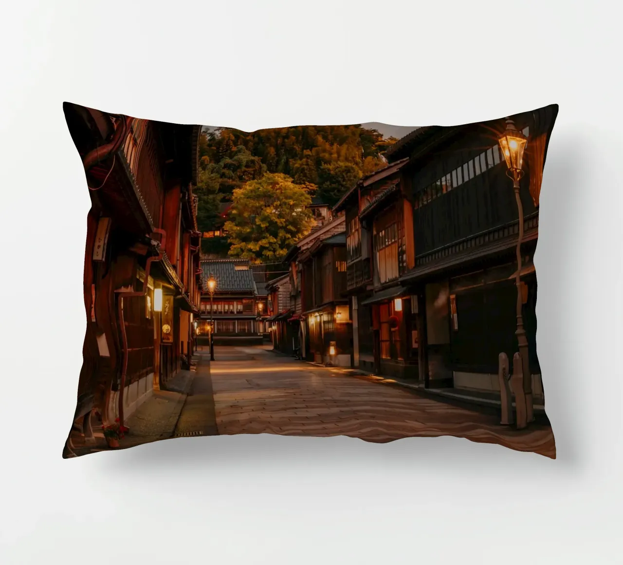 Il tramonto a Kanazawa in Giappone cuscino da Marcel Bisig