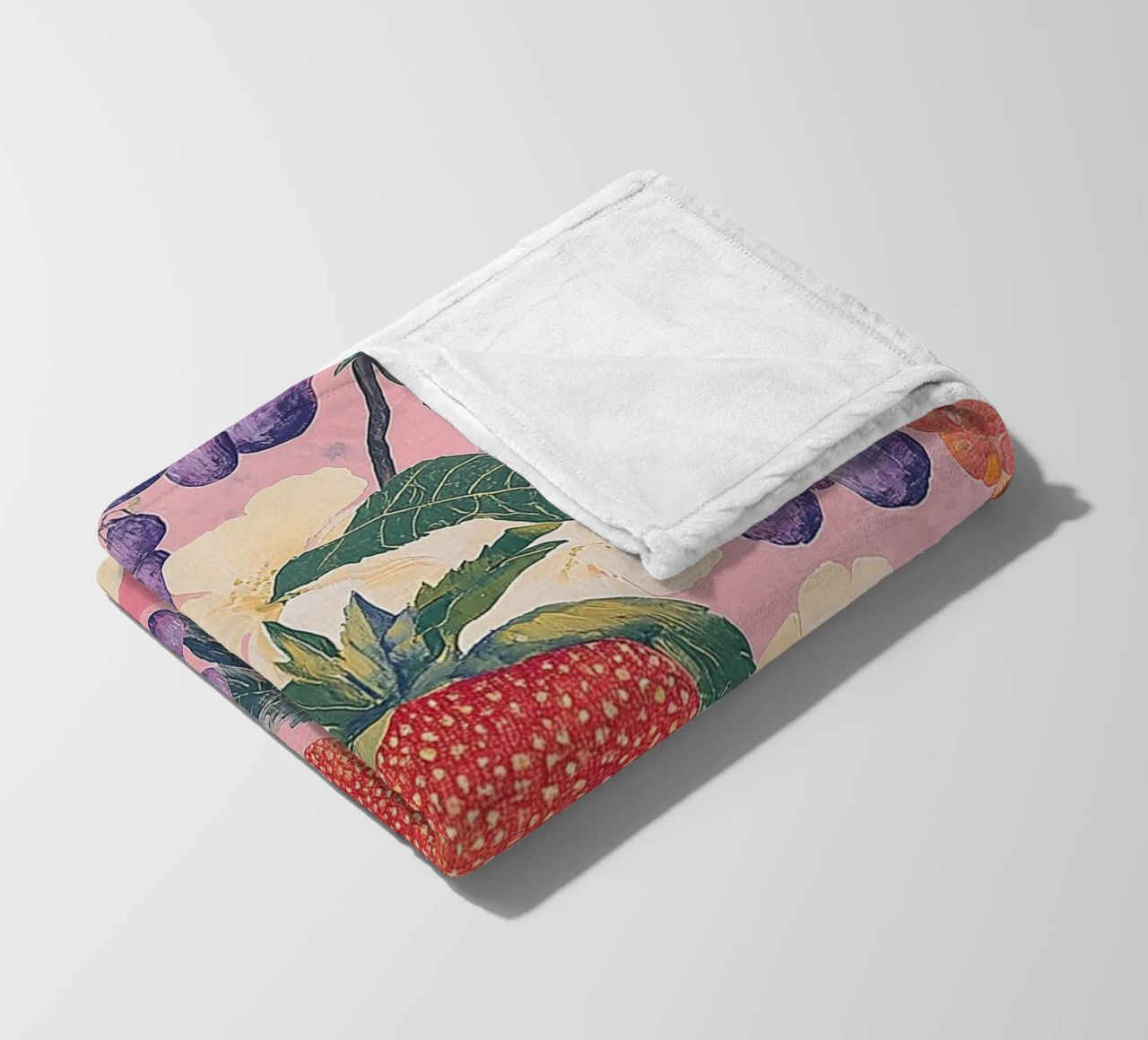 Amore di fragola con i fiori coperta in pile da Carinaprint