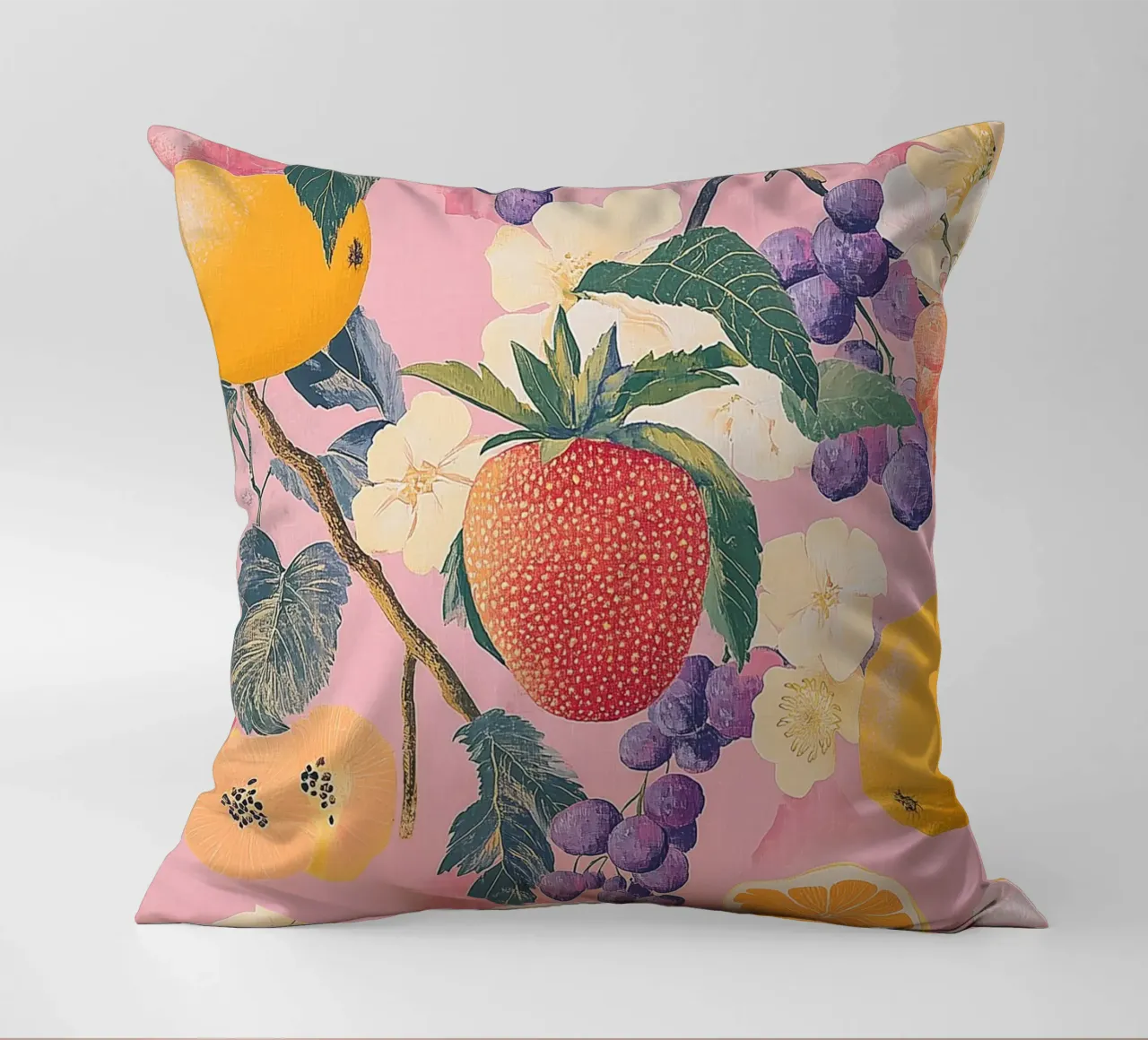 Amore di fragola con i fiori cuscino da Carinaprint