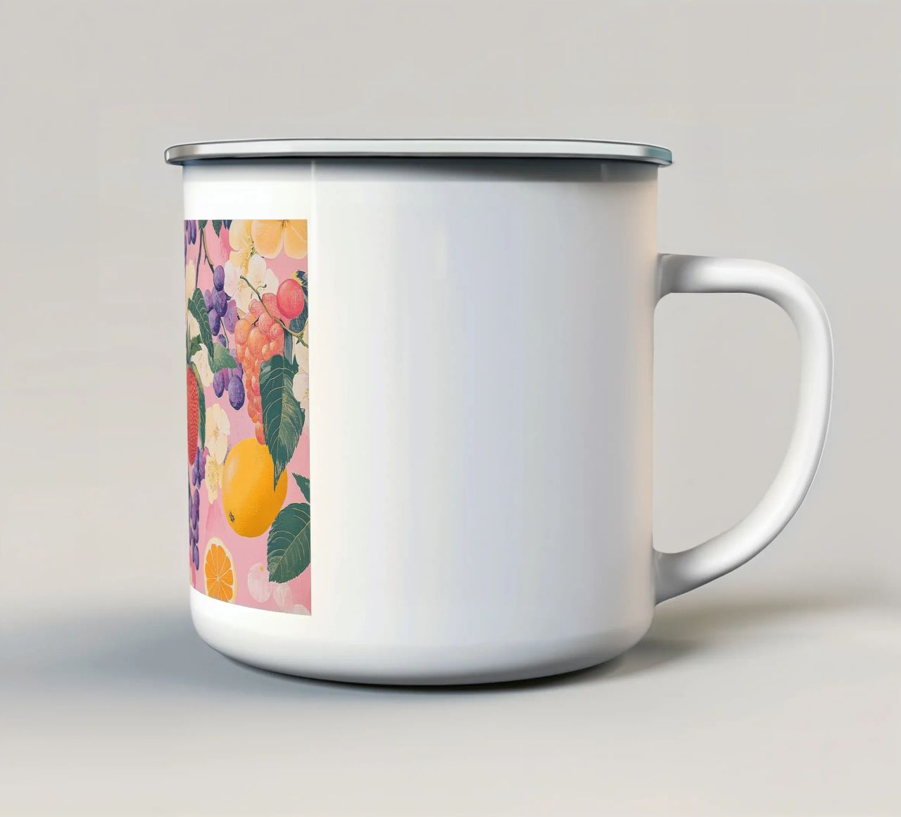 Amore di fragola con i fiori tazza in smalto da Carinaprint