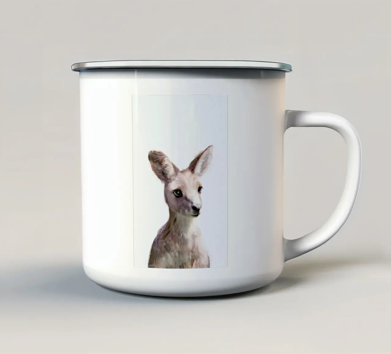 Little Kangaroo tazza in smalto da Amy Hamilton