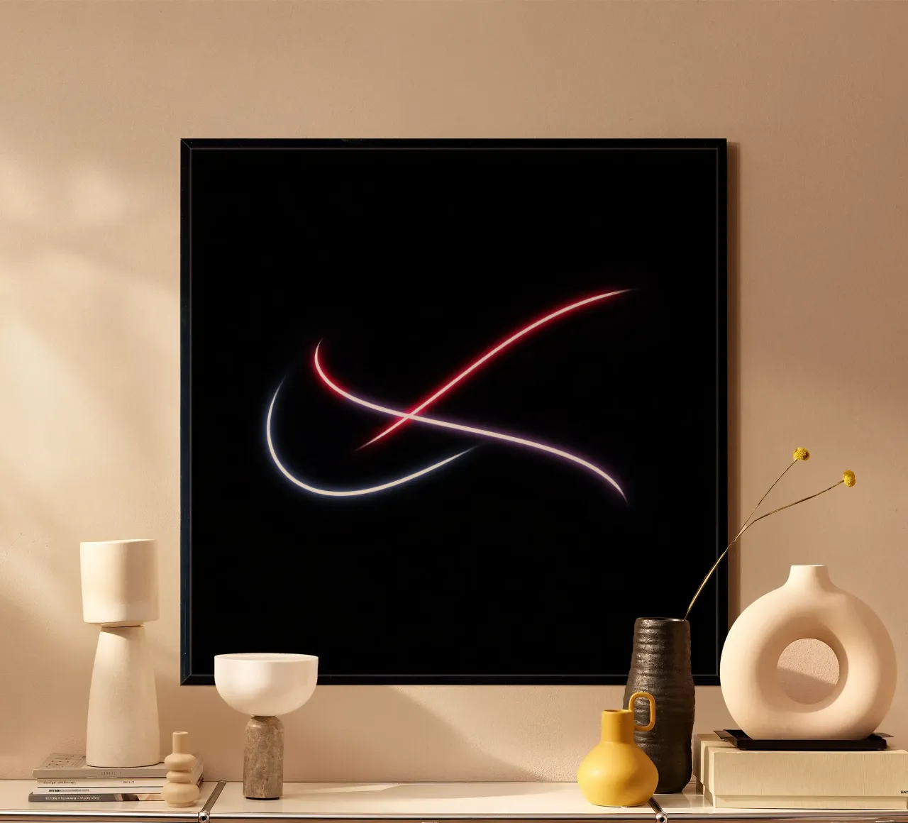 Scie luminose astratte in rosso, bianco e blu su nero carta hahnemühle da DesignDoodle