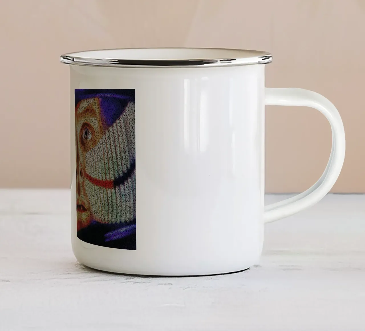 Dave II Emaille Tasse von Robotic Ewe