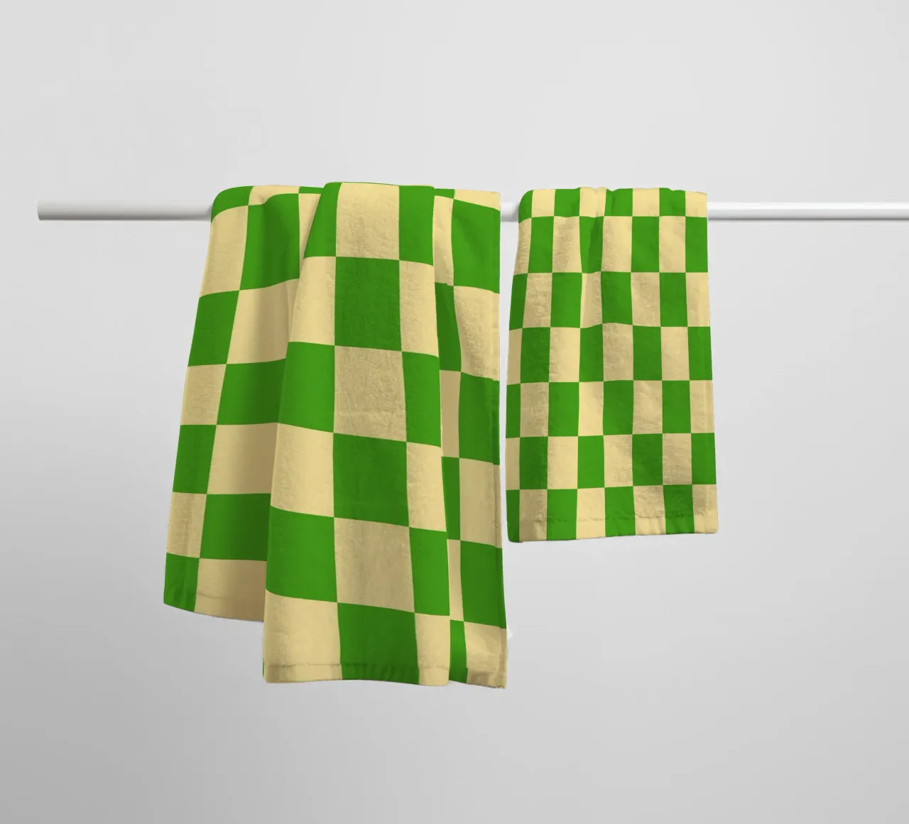 Damier vert et jaune clair serviette de bain de Paigaam Studio
