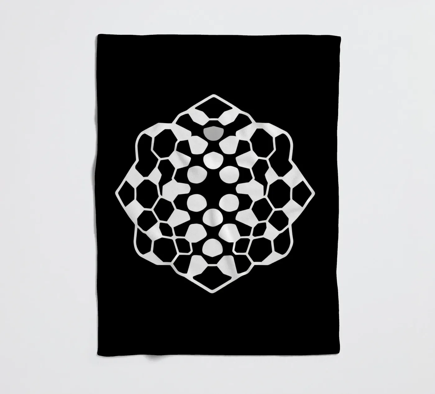 Abstraktes geometrisches modernes Design mit komplexem Muster Fleecedecke von DesignDoodle