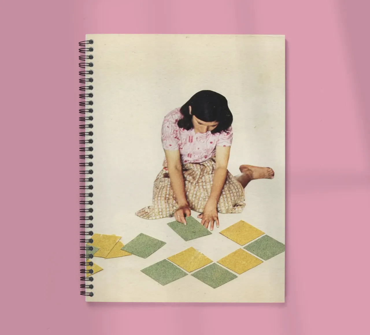 Laufende Arbeiten Ringbuch von Cassia Beck Collage