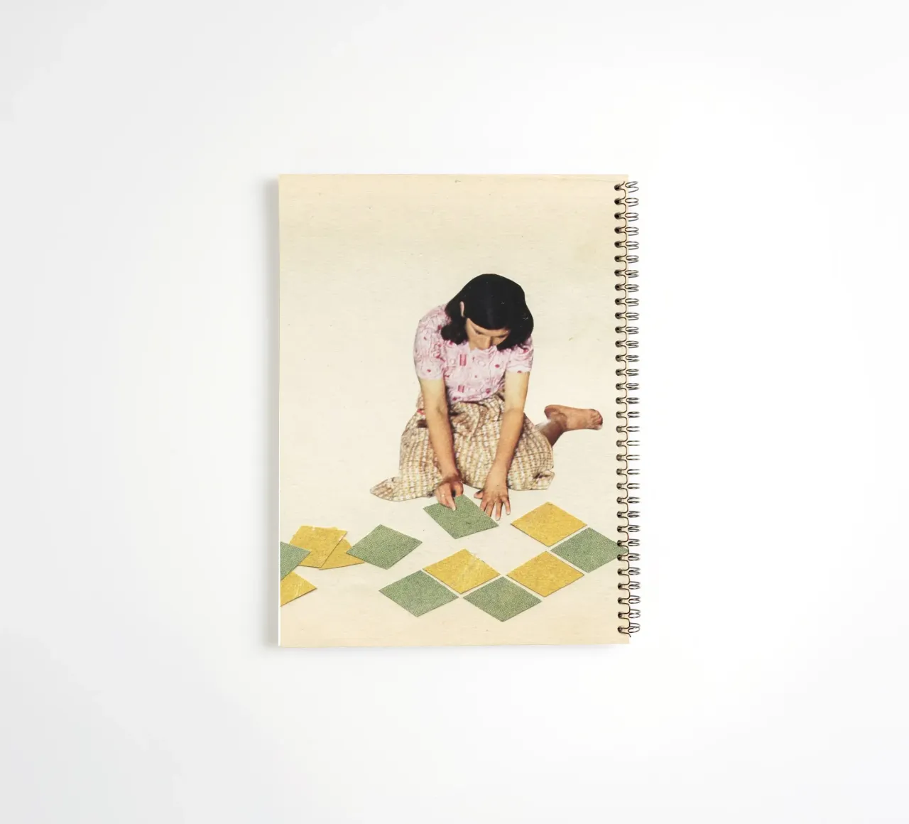 Laufende Arbeiten Ringbuch von Cassia Beck Collage