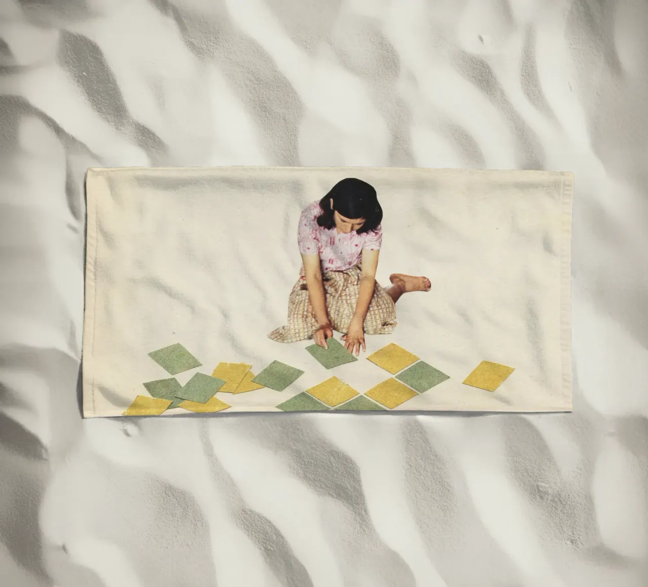 Work in Progress Strandtuch von Cassia Beck Collage