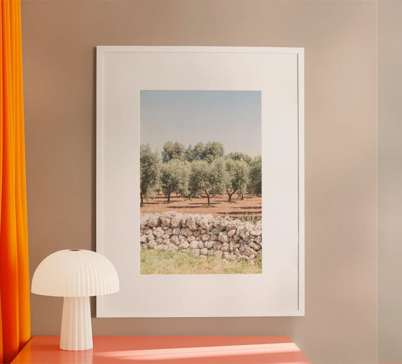 Pouilles, Italie I Champ d’oliviers dans un parc naturel poster avec cadre en aluminium de Julie Travel Photography