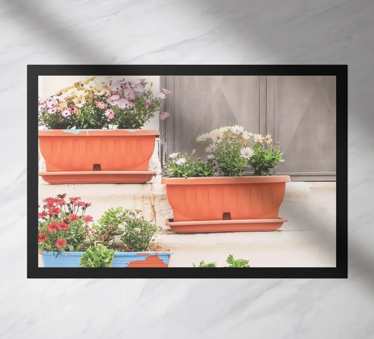 Puglia, Italia I La scala di fiori in un villaggio zerbino da Julie Travel Photography