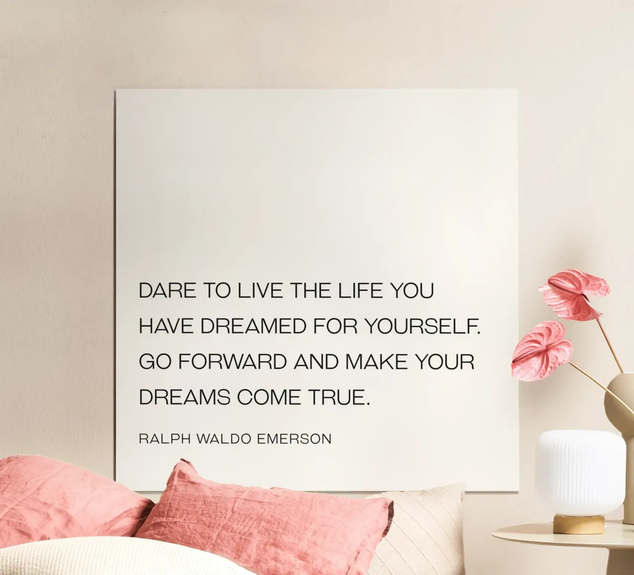 Osate vivere la vita che avete sognato per voi stessi citazione poster con telaio in plastica da Paigaam Studio