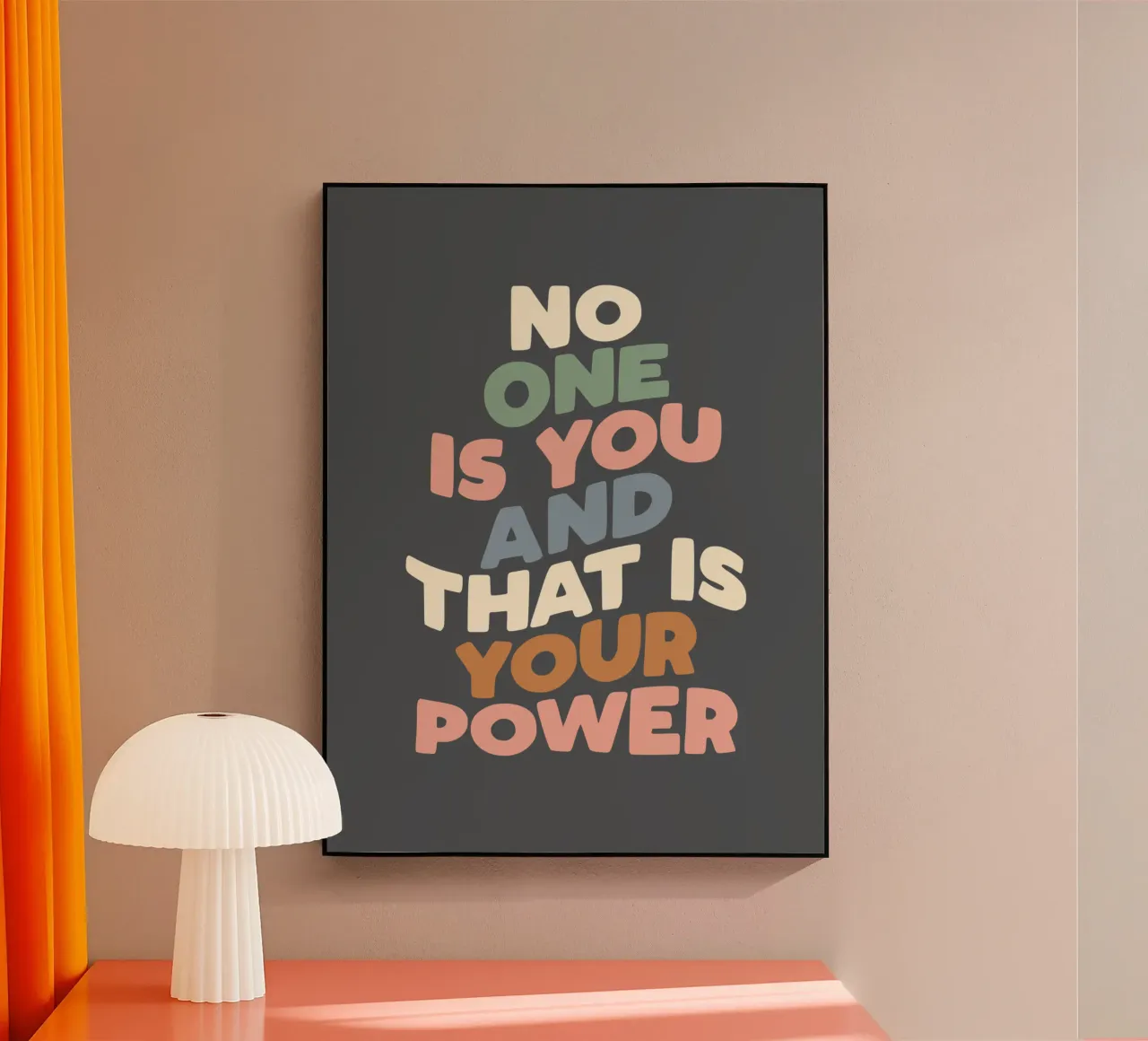 Nadie eres tú y ése es tu poder Typografie Design metacrilato de THE MOTIVATED TYPE