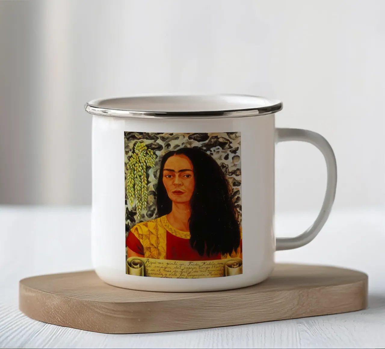 Frida Kahlo - Autoritratto con capelli aperti tazza in smalto da ARTOTHEK