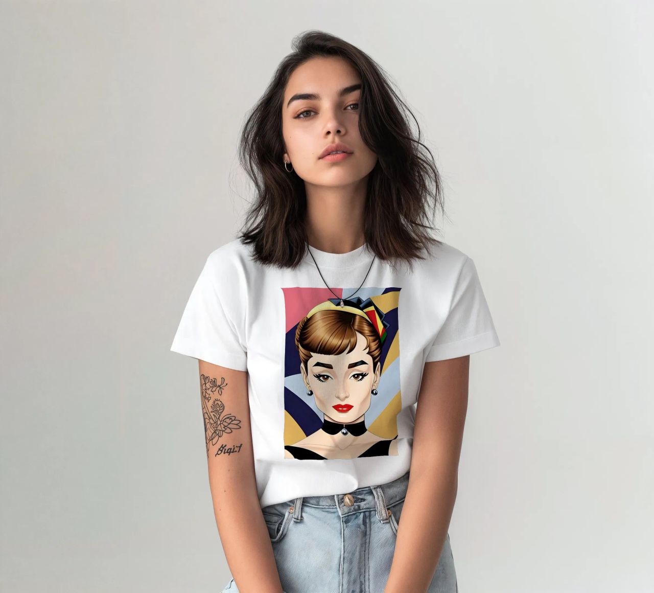 AUDREY HEPBURN RETRO GEOMETRICS t-shirt by ART DECO