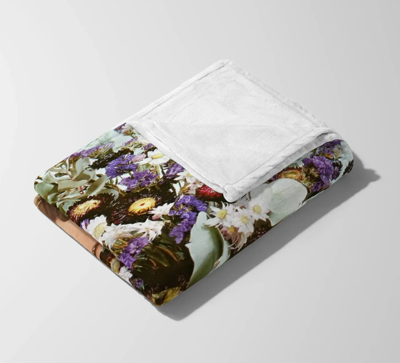 Moda floreale III coperta in pile da Cassia Beck Collage