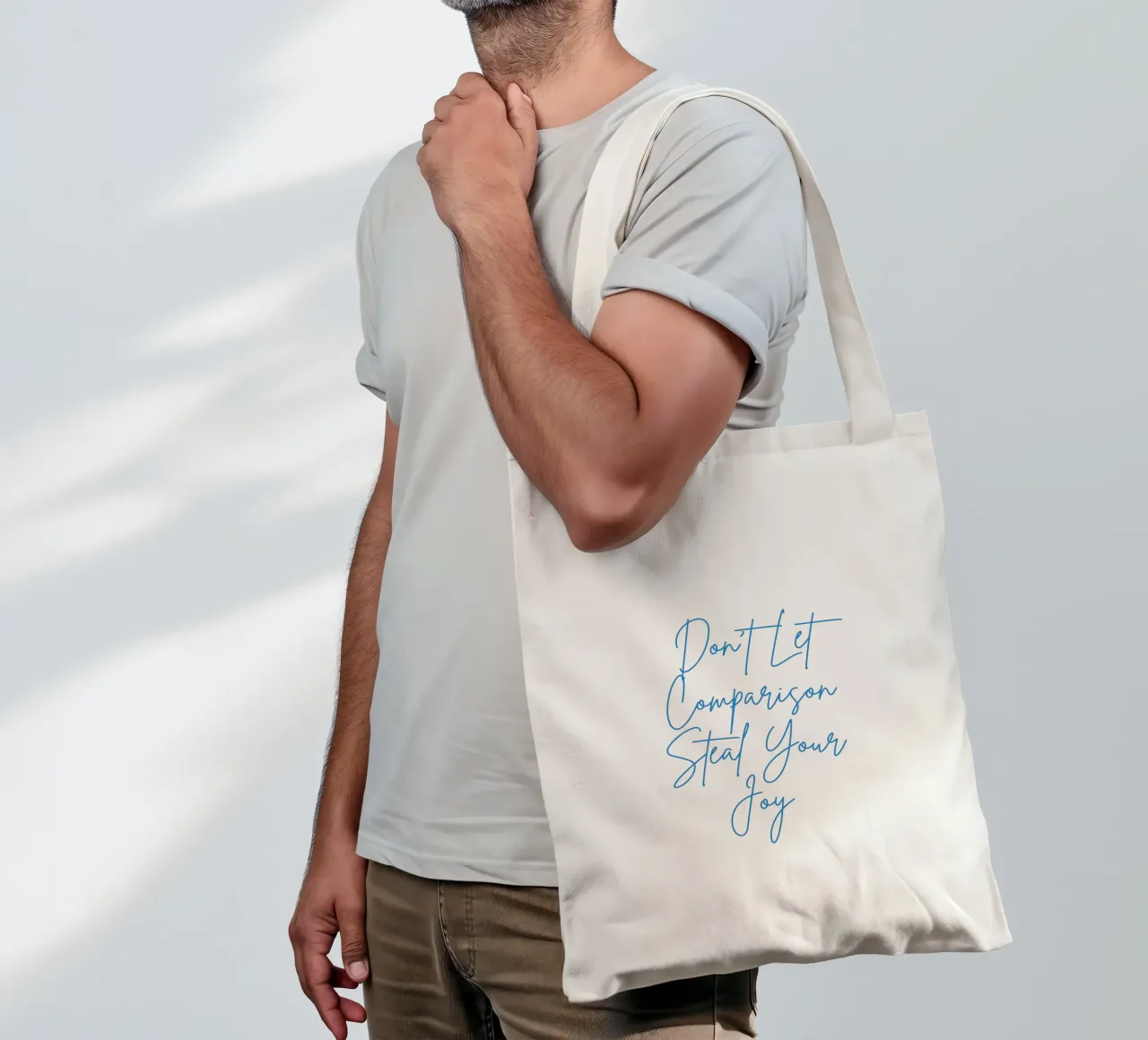 "Don't Let Comparison Steal Your Joy" Blue Text borsa in juta da FABOArt
